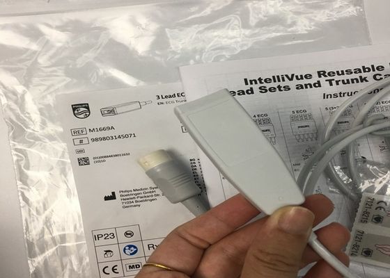 M1669A インターリーブ 再利用可能 3 鉛 EKG ケーブル aAMI/IEC 2.7M TPU 材料