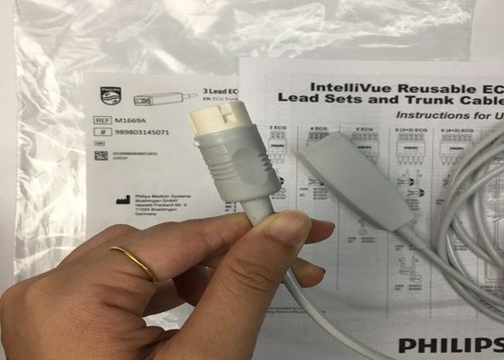 M1669A インターリーブ 再利用可能 3 鉛 EKG ケーブル aAMI/IEC 2.7M TPU 材料