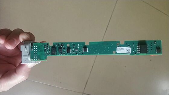 簡単な設置とメンテナンスを実現し、安定した患者データモニタリングを提供する革新的な患者モニターモジュール